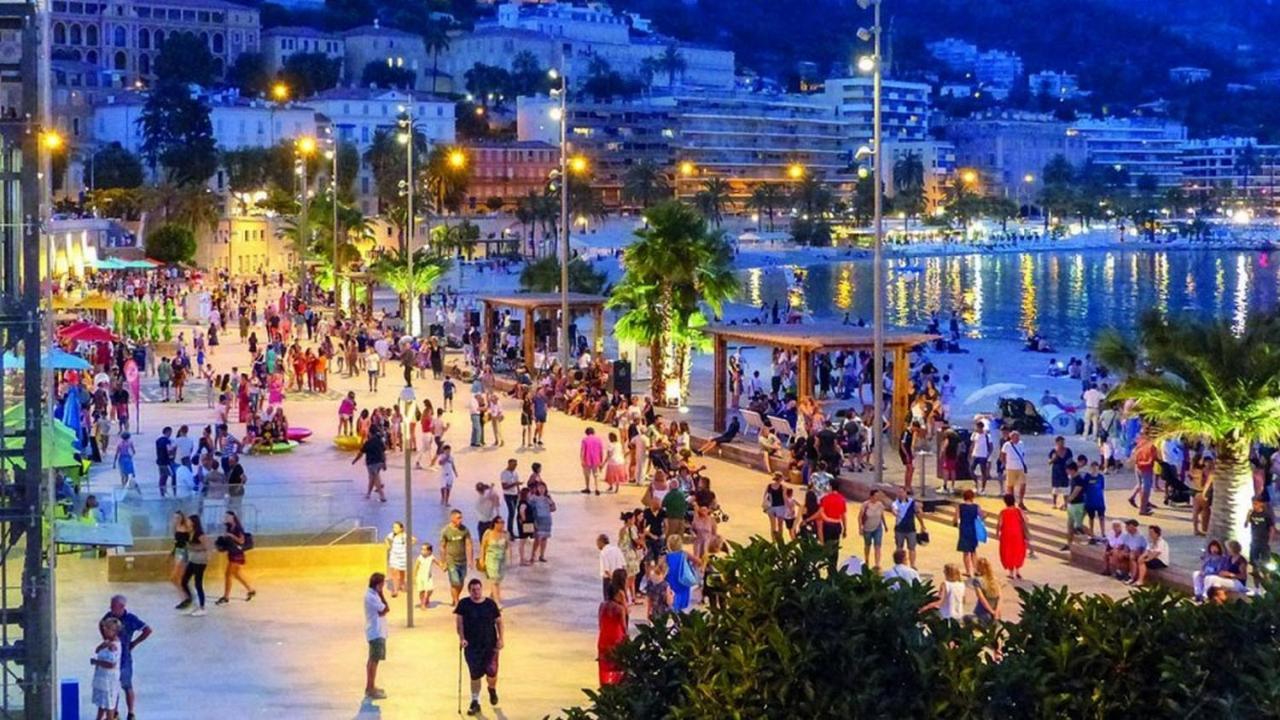 Menton, Centre Historique, Vue Mer Esterno foto