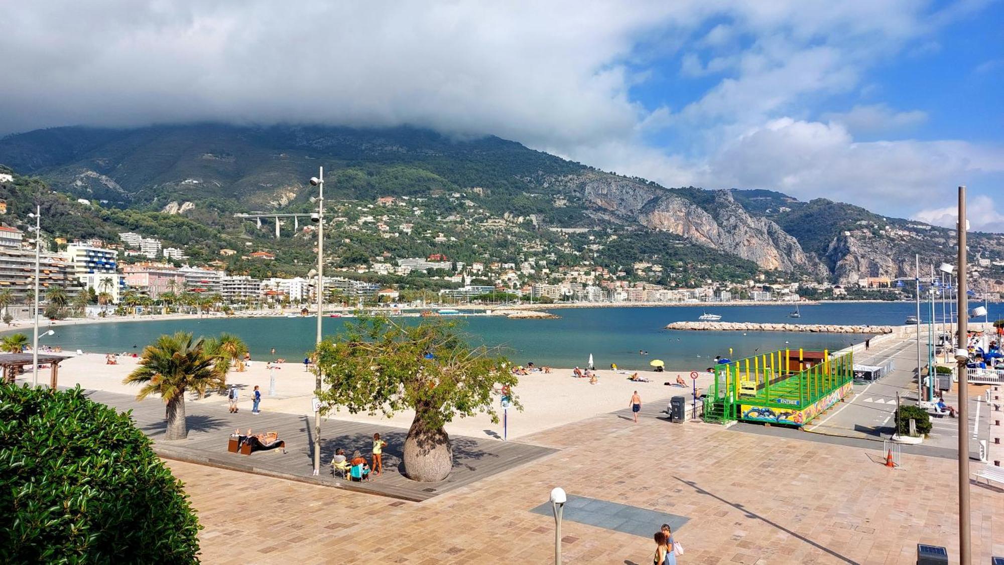 Menton, Centre Historique, Vue Mer Esterno foto